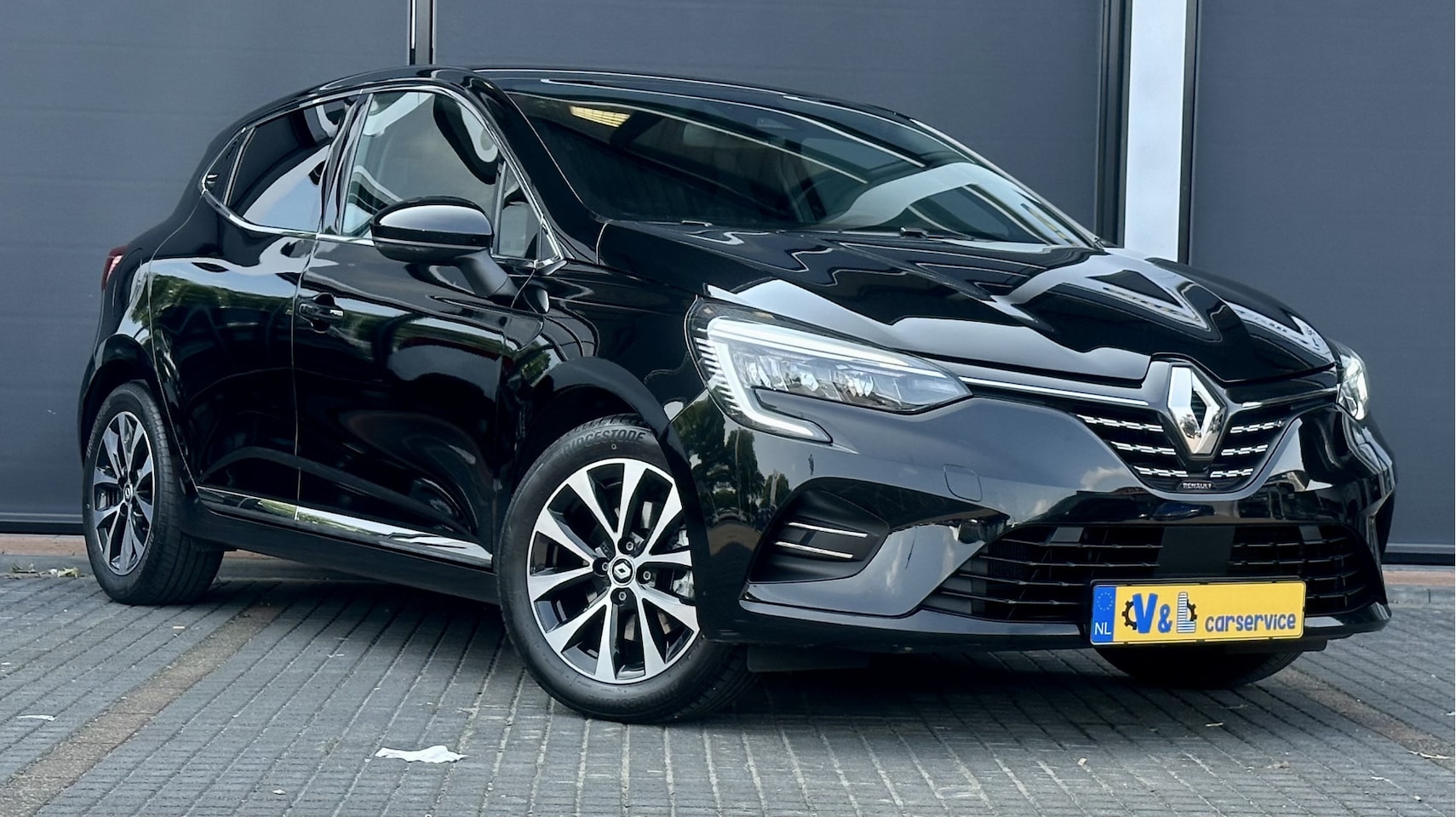 Renault Clio - 1.6 E-Tech Hybrid 145 Techno / Carplay / Camera / Virtual Cockpit - AutoWereld.nl