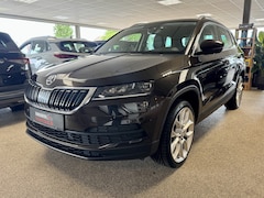 Skoda Karoq - 1.5 TSI ACT Sportline Business Virtuel-cockpit, Navigatie, Memory, PDC, Camera, Clima, Cru