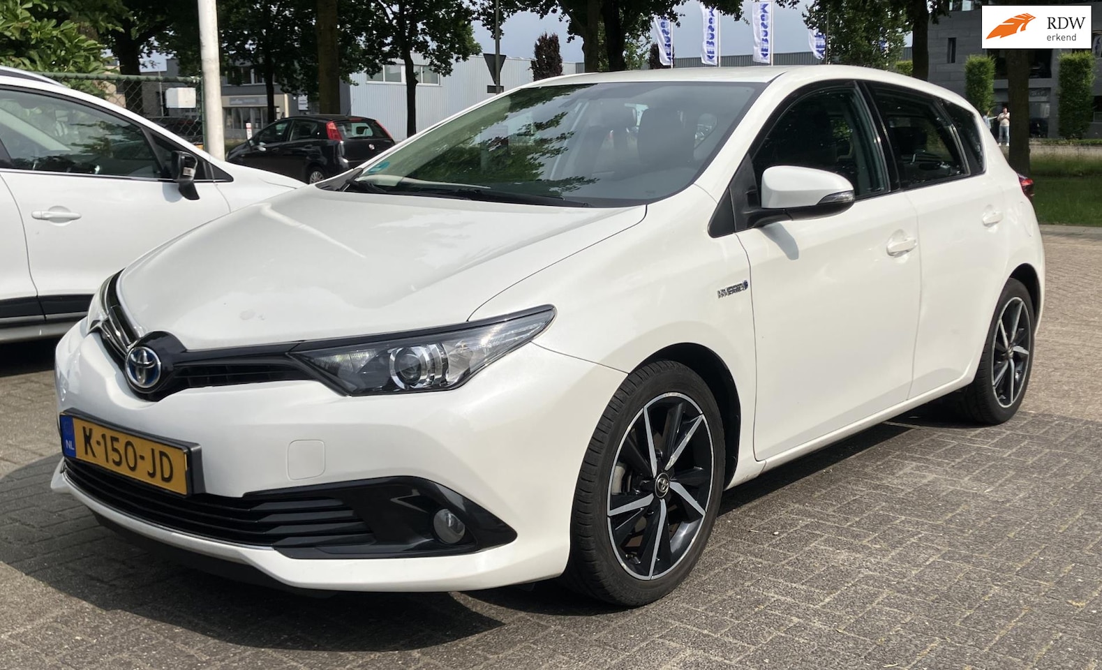 Toyota Auris - 1.8 Hybrid Dynamic Navi Camera Cruisecontrol L.m Velgen - AutoWereld.nl