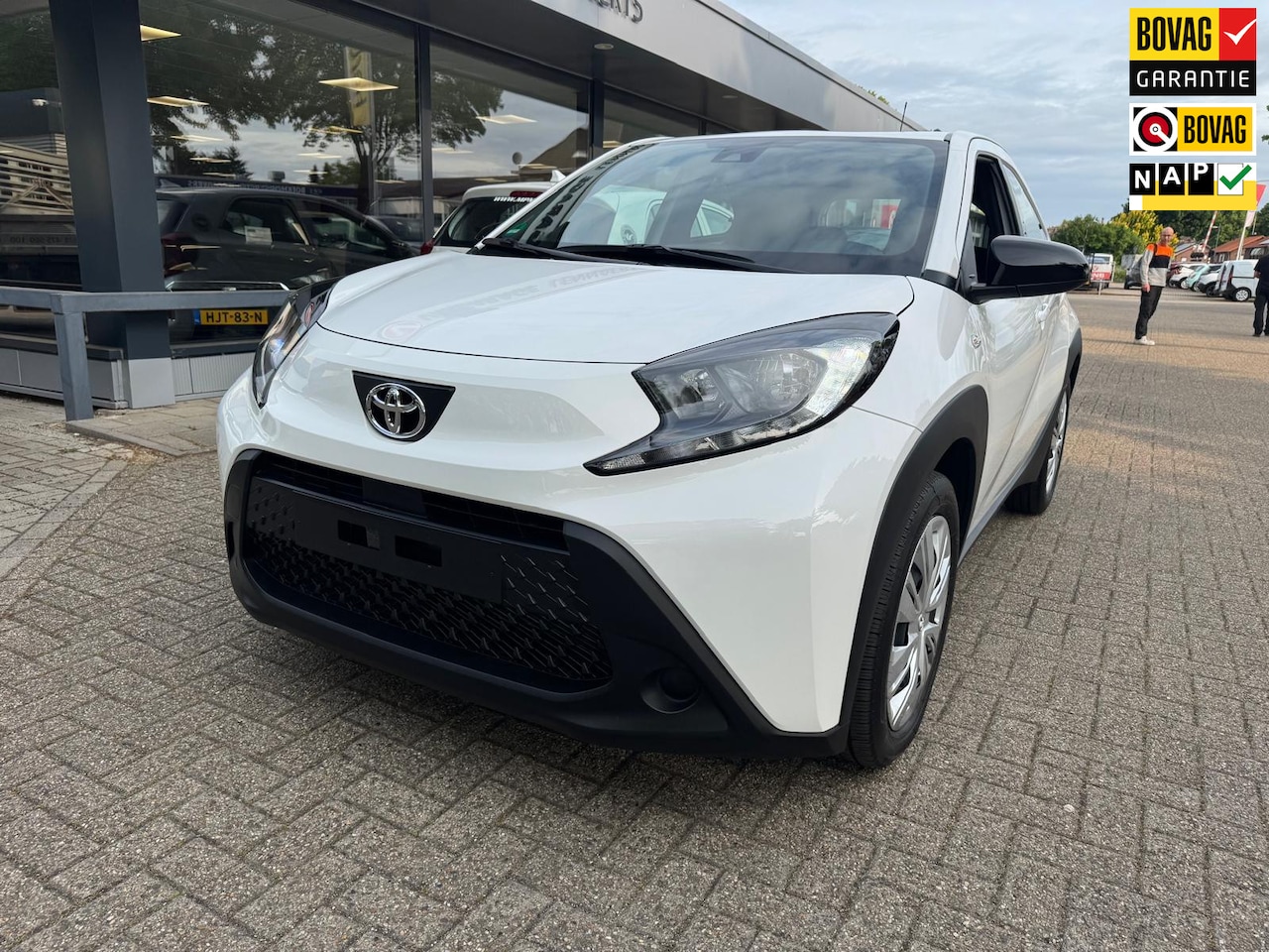 Toyota Aygo X - 1.0 VVT-i MT play 1.0 VVT-i MT Play (BOVAG/RIJKLAARPRIJS) - AutoWereld.nl