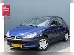 Peugeot 206 - BWJ 2001 1.4 XT 75 PK TREKHAAK / STUURBEKRACHTIGING / CENTR. VERGR. / RADIO CD / MEENEEMPR