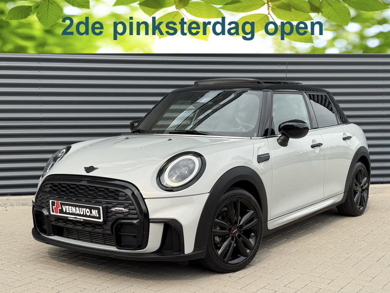 MINI John Cooper Works - Mini 1.5 Cooper Pano/Camera/Apple 2e Pinksterdag open van 12uur tot 16uur - AutoWereld.nl