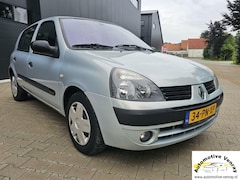 Renault Clio - 1.4-16V Automaat Dynamique Comfort