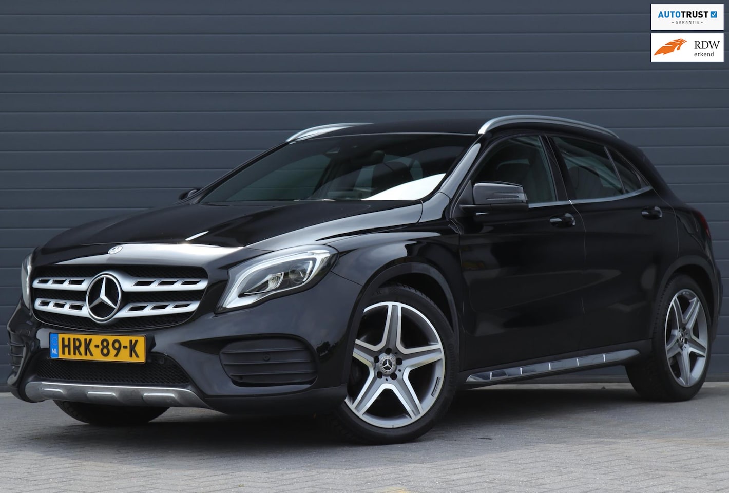Mercedes-Benz GLA-Klasse - 180 AMG / Automaat / Carplay / Navi - AutoWereld.nl