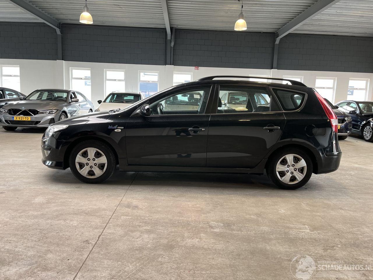 Hyundai i30 - I-30 1.4i i-Drive Cool NL NAP!