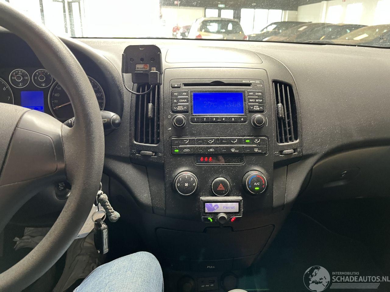 Hyundai i30 - I-30 1.4i i-Drive Cool NL NAP!