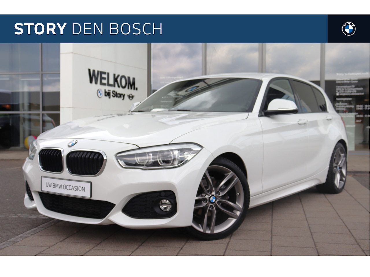 BMW 1-serie - 118i Executive M Sport Automaat / Sportstoelen / PDC / LED / HiFi / Cruise Control / Navig - AutoWereld.nl