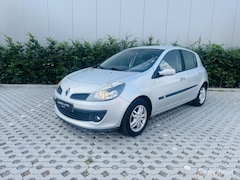 Renault Clio - 1.4-16V Dynamique Luxe Airco 5 Deurs