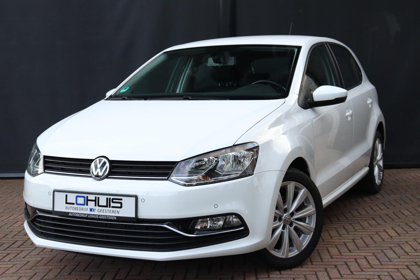 Volkswagen Polo - 1.2 TSI Comfortline NAVI | BT-AUDIO | Stuurwielbediening - AutoWereld.nl