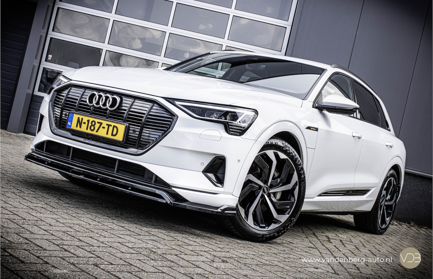 Audi e-tron - 55 Quattro 12-2021 Advanced 95 kWh Origineel NL - AutoWereld.nl