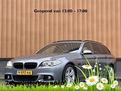 BMW 5-serie Touring - 520i Executive | Panoramadak | Parkeersensoren | Elektrische Stoelen + Geheugenfunctie | C