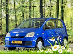 Daihatsu Cuore - 1.0-12V 100th Anniversary | Stuurbekrachtiging | Radio | Metallic Lak | Achterruit Verwarm