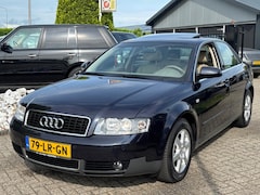 Audi A4 Limousine - 2.0 Exclusive Automaat Schuifdak 2003 Youngtimer