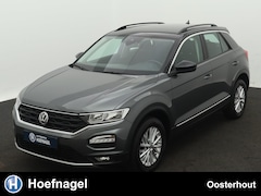 Volkswagen T-Roc - 1.0 TSI Style | Adaptive Cruise Control | Camera | Stoel & Stuur verwarming