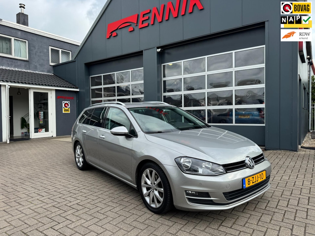 Volkswagen Golf Variant - 1.2 TSI Business Edition Highline / Camera / Massage / Trekhaak / Cruise . - AutoWereld.nl