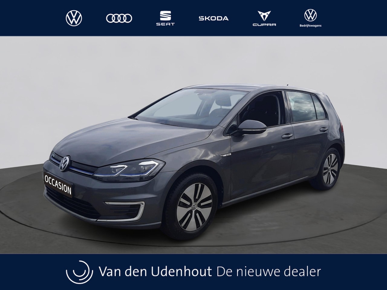 Volkswagen e-Golf - E-DITION | Warmtepomp | Camera | Navi | App Connect - AutoWereld.nl