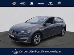 Volkswagen e-Golf - E-DITION | Warmtepomp | Camera | Navi | App Connect