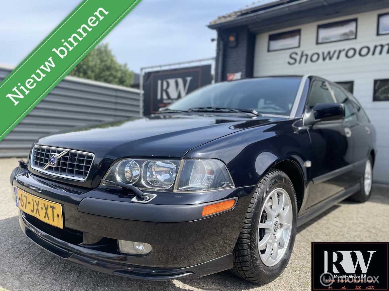 Volvo V40 - 1.8 airco, cruise, trekhaak, NAP! - AutoWereld.nl