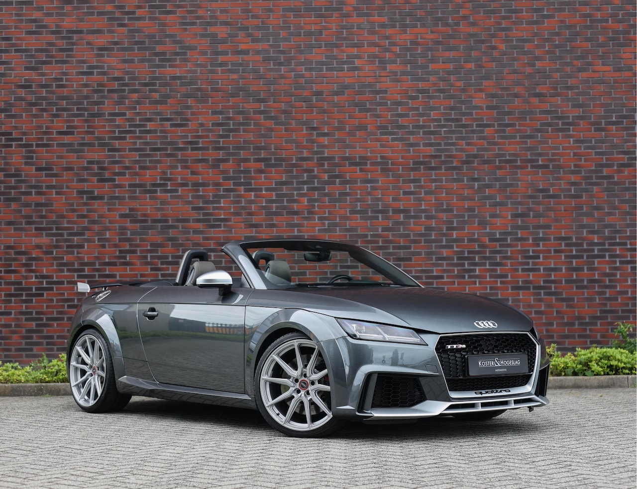 Audi TTRS - Roadster 2.5 TFSI Quattro *B&O*Vossen*Sportuitlaat*Camera* - AutoWereld.nl