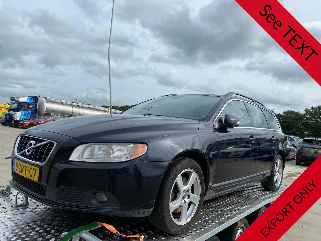 Volvo V70 - 2010 * 2.4 D5 Momentum * VOLLEDER * LMV * LED * - AutoWereld.nl