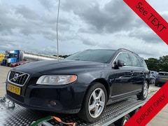 Volvo V70 - 2010 * 2.4 D5 Momentum * VOLLEDER * LMV * LED