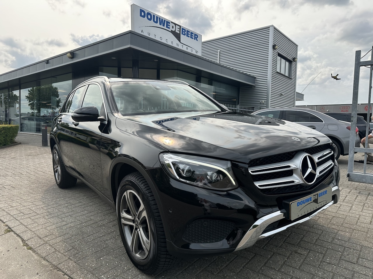 Mercedes-Benz GLC-klasse - 250 4MATIC Pano-Dak | Trekhaak | Leer | Stoelverw. | Elekt. Klep - AutoWereld.nl