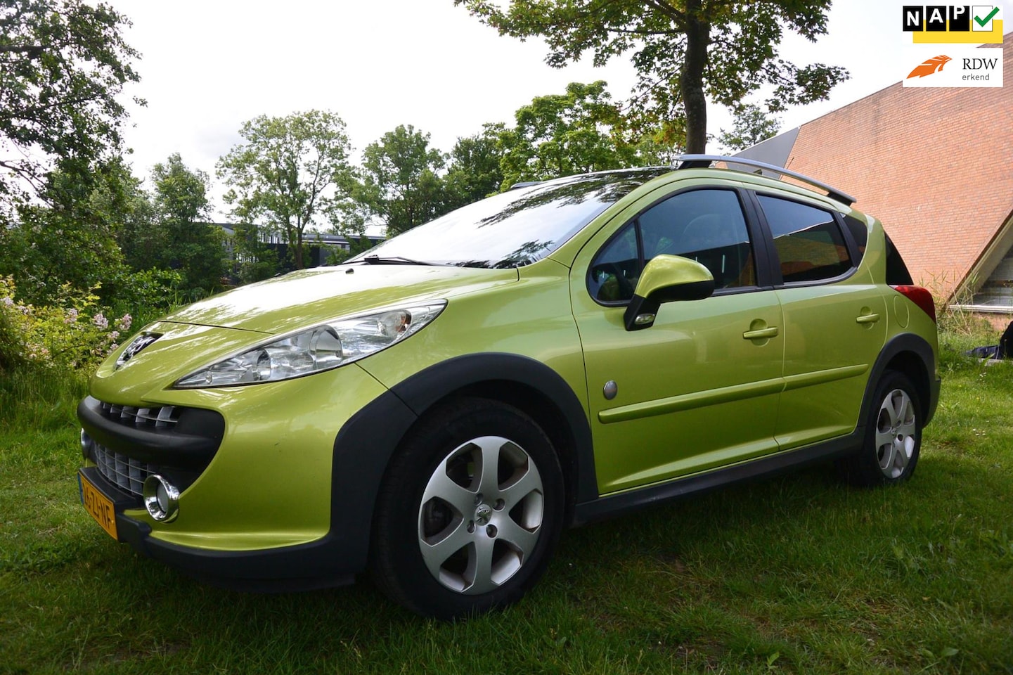 Peugeot 207 SW Outdoor - 1.6 VTi XS*airco*panorama*half-leer*apk - AutoWereld.nl
