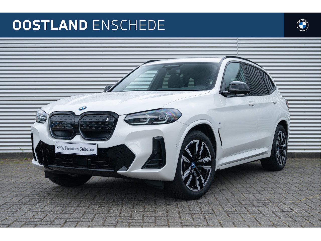 BMW iX3 - Executive / Sportstoelen / Panoramadak / Adaptieve LED / Achteruitrijcamera / Parking Assi - AutoWereld.nl