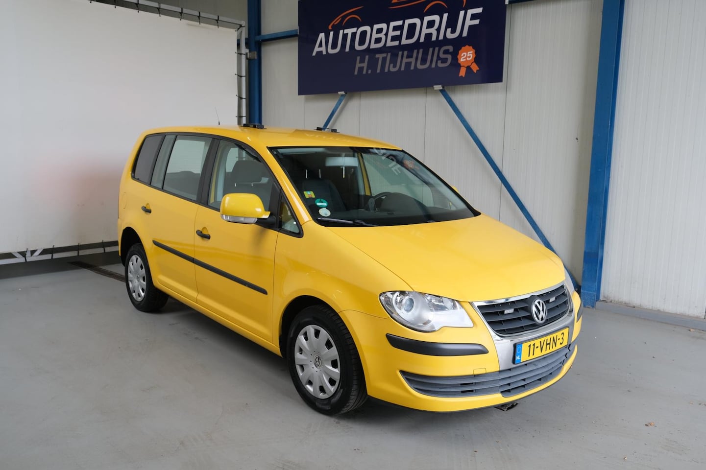 Volkswagen Touran - 1.9 TDI - GRIJSKENTEKEN, N.A.P. Airco, Cruise, Trekhaak. - AutoWereld.nl