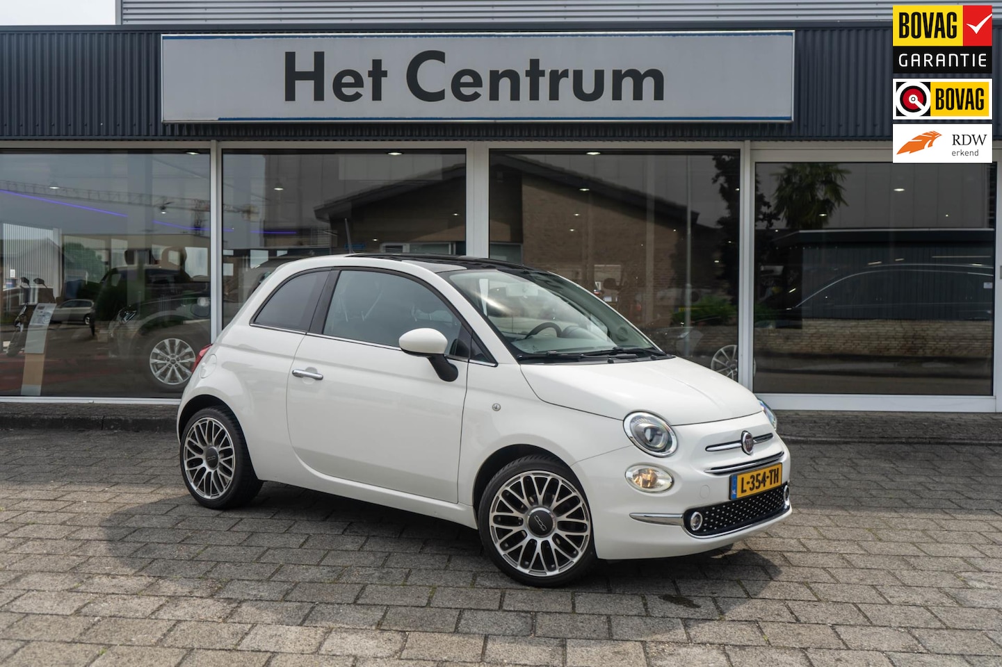 Fiat 500 - 1.2 Lounge Panorama - PDC - 17"lm velgen - AutoWereld.nl