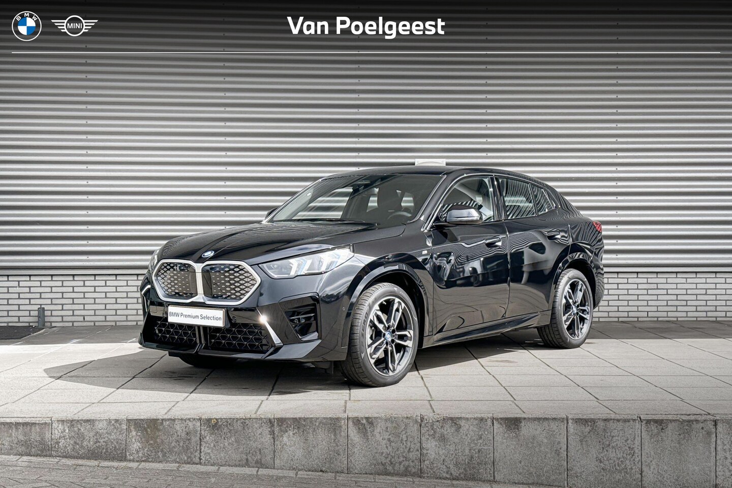 BMW iX2 - eDrive20 67 kWh - AutoWereld.nl