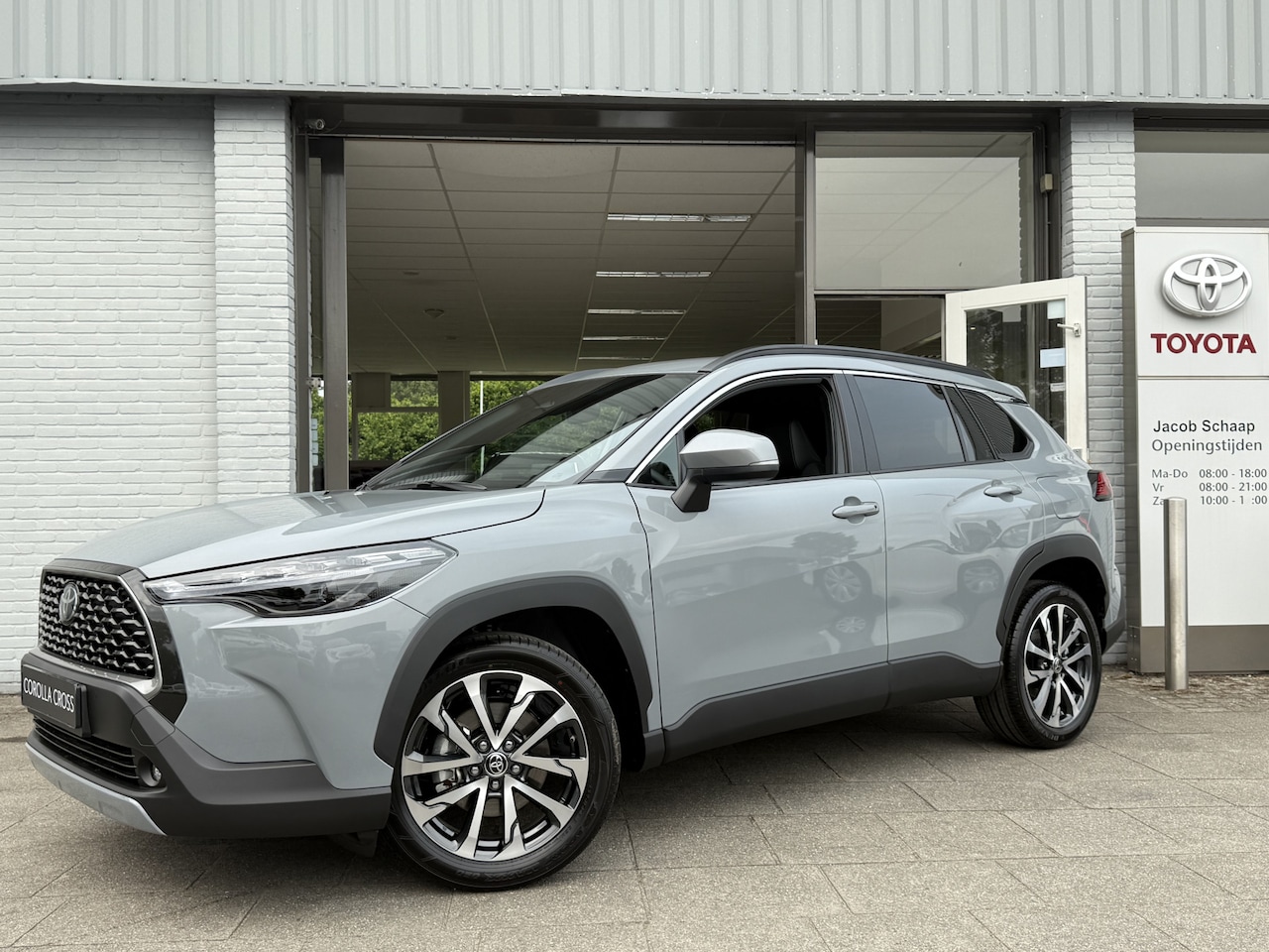 Toyota Corolla Cross - Hybrid 200 Style Automaat 197Pk | Nieuw | Parkeersensoren vóór & achter | Elektrische acht - AutoWereld.nl