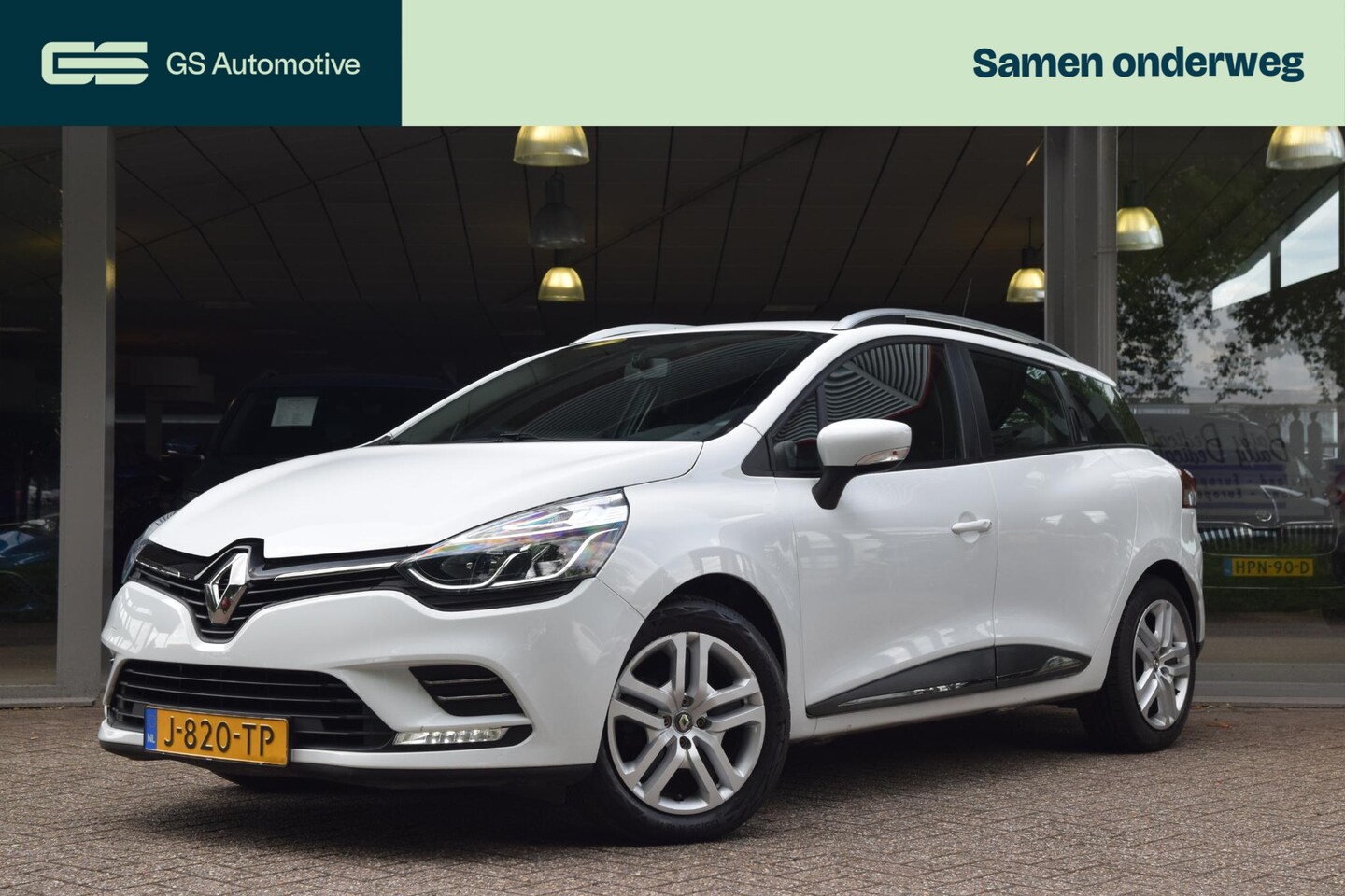 Renault Clio Estate - 0.9 TCe Zen met Nav/Carplay/Airco/Trekhaak - AutoWereld.nl