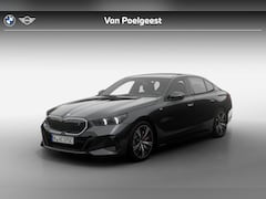 BMW i5 - Sedan eDrive40 M Sport Edition | M Sport Pro | Travel Pack | Comfort Pack | Trekhaak | Get