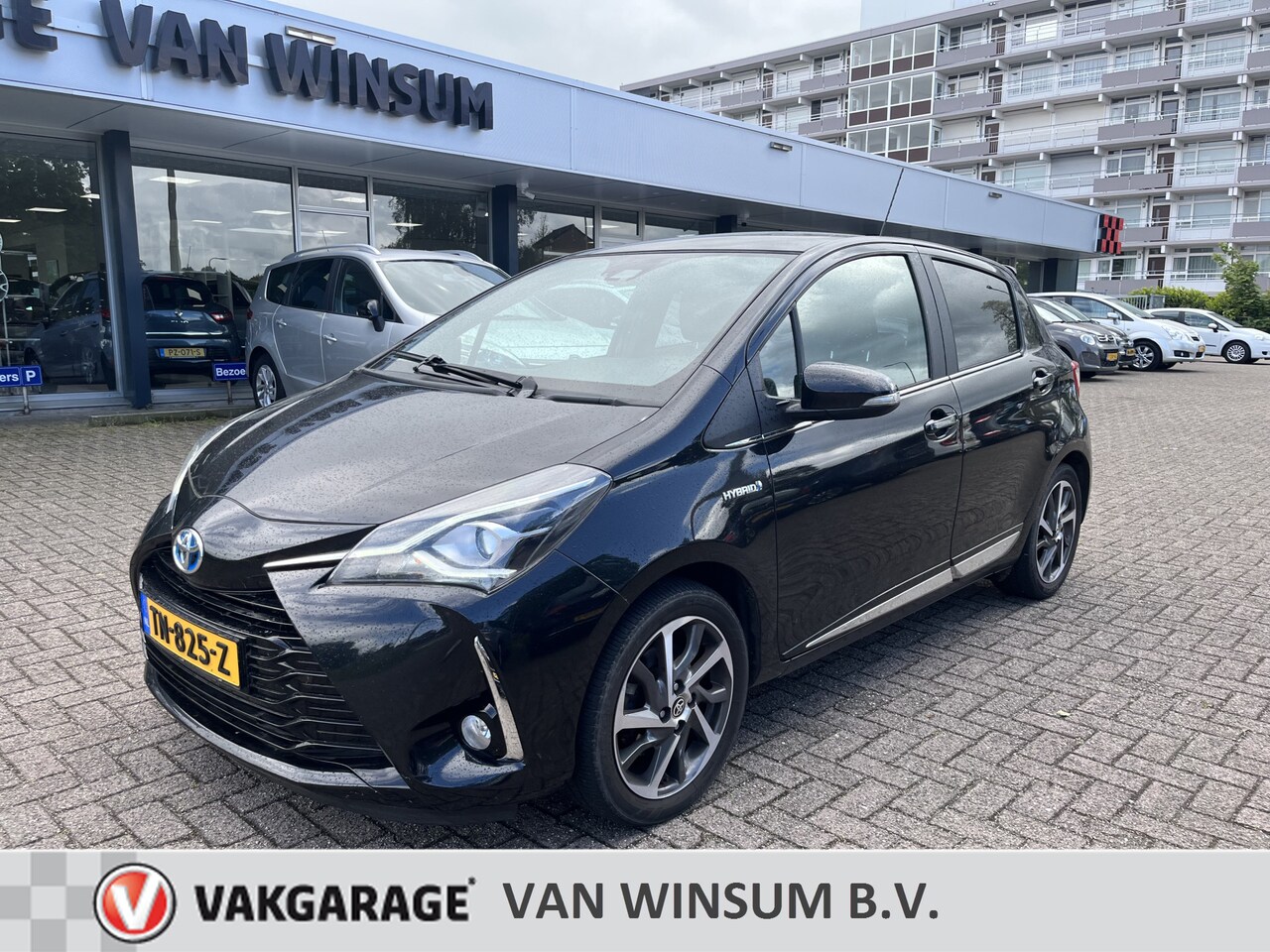 Toyota Yaris - 1.5 Hybrid Premium Klima Navi Cruise Trekhaak Acamera Panodak Nap - AutoWereld.nl