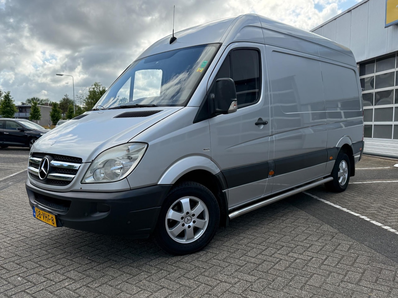 Mercedes-Benz Sprinter - 318 3.0 CDI 366 HD DC | Cruise | Navi | Laadklep | Automaat |Nette bus | - AutoWereld.nl