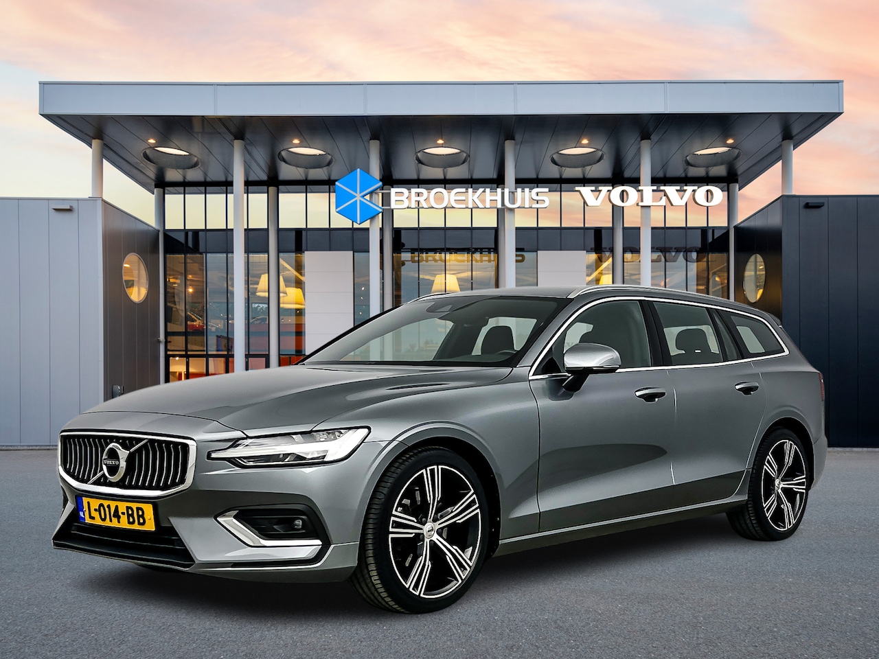 Volvo V60 - B3 Inscription | 19" | Adaptieve cruise | BLIS | Parkeercamera | Elektr. verstelbare best. - AutoWereld.nl