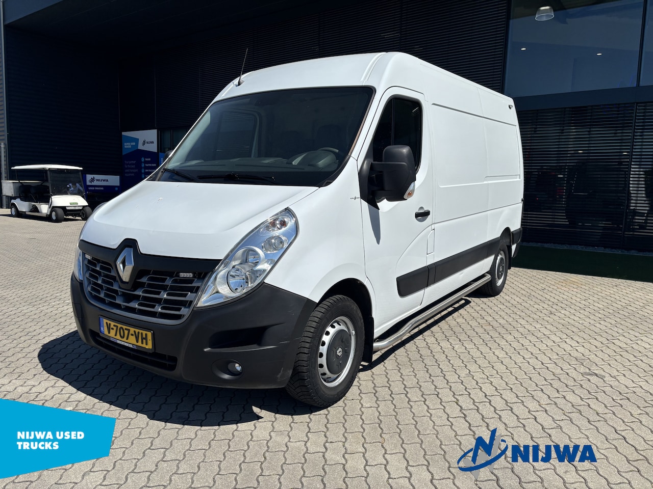 Renault Master - T35 170 L2H3 Camera + Trekhaak - AutoWereld.nl