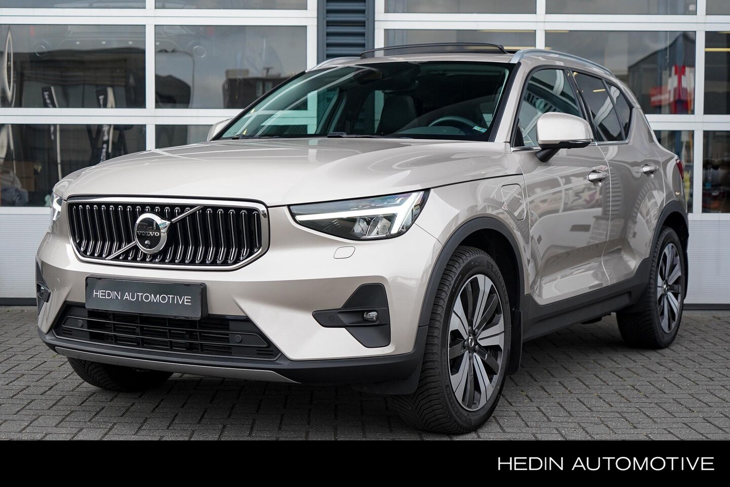 Volvo XC40 - 1.5 T5 Plug-in hybrid Ultimate Bright | Google on Board | Internet | DAB+| Adaptieve Cruis - AutoWereld.nl
