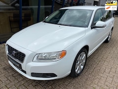 Volvo V70 - 2.5T Momentum LEER / PDC / YOUNGTIMER