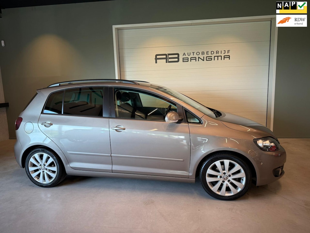 Volkswagen Golf Plus - 1.4 TSI AUTOMAAT HIGHLINE/CLIMA AIRCO/LM-VELG/ISOFIX/TREKHAAK/CRUISECONTROL/nweD-KETTING/N - AutoWereld.nl