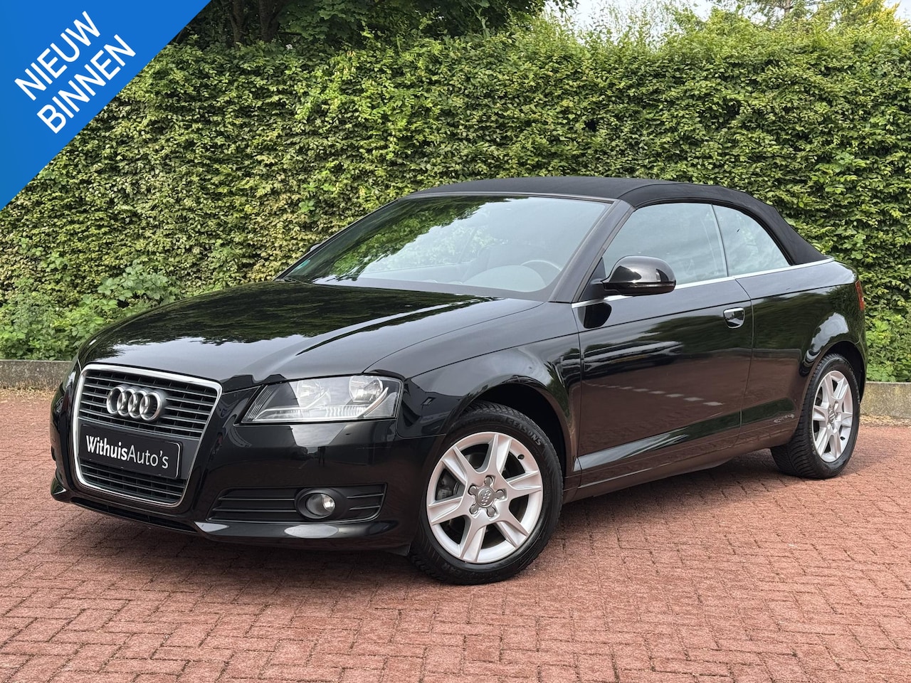 Audi A3 Cabriolet - 1.6 Attraction Stoelverwarming Windscherm Airco - AutoWereld.nl