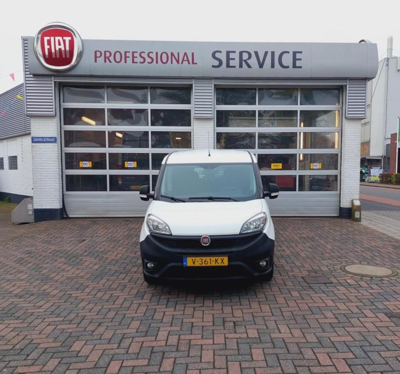 Fiat Doblò Cargo - 1.4 T-Jet Natural Power L2H1 Maxi SX 1.4 T-Jet Natural Power L2H1 Maxi SX - AutoWereld.nl