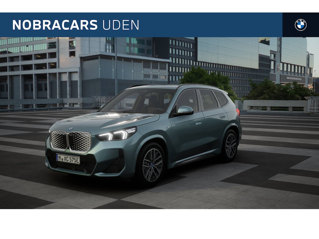 BMW iX1 - eDrive20 M Sport / Trekhaak / Achteruitrijcamera / Sportstoelen / M Adaptief onderstel / C - AutoWereld.nl