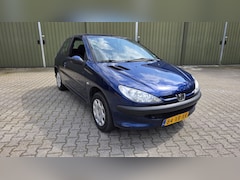Peugeot 206 - 1.4 One-line