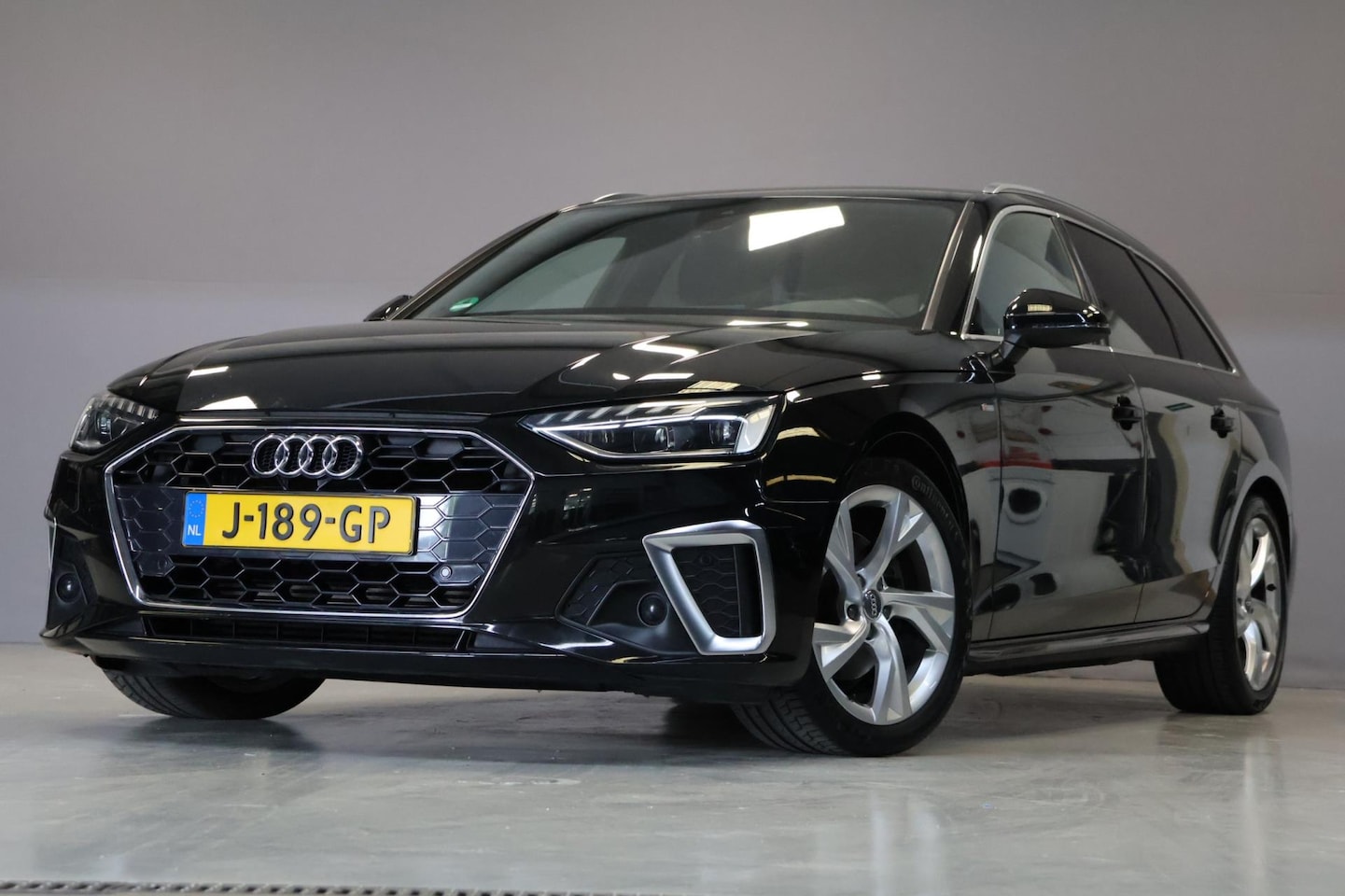 Audi A4 Avant - 40 TFSI Launch edition S Line |Adaptive | Sfeerverlicting | - AutoWereld.nl
