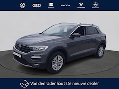 Volkswagen T-Roc - 1.0 TSI 116pk Style Business / Elektr. achterklep / Cockpit / Climate control
