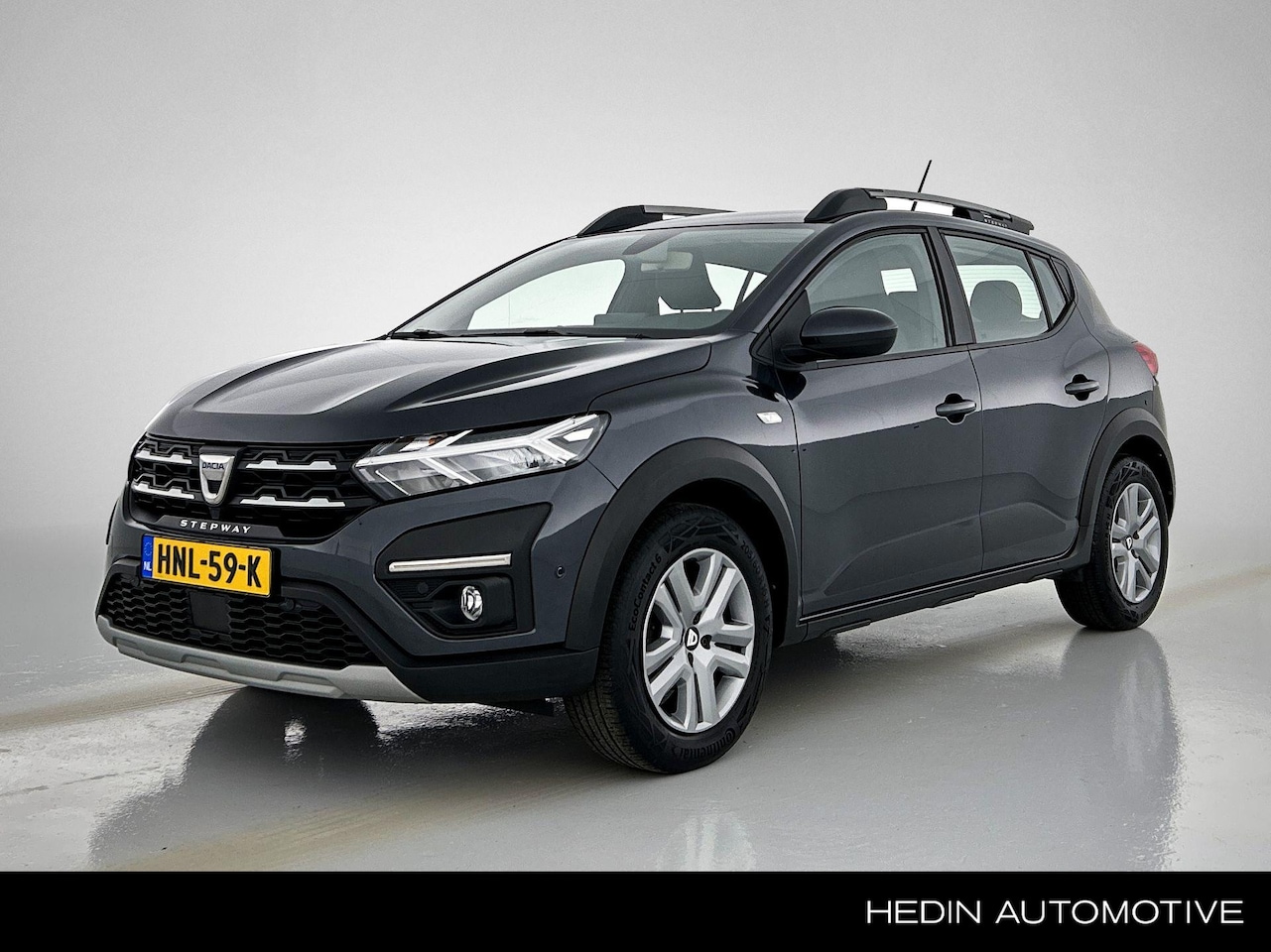 Dacia Sandero - 1.0 TCe 90 Comfort | Navigatiesysteem | Automatische airconditioning | Achteruitrijcamera - AutoWereld.nl