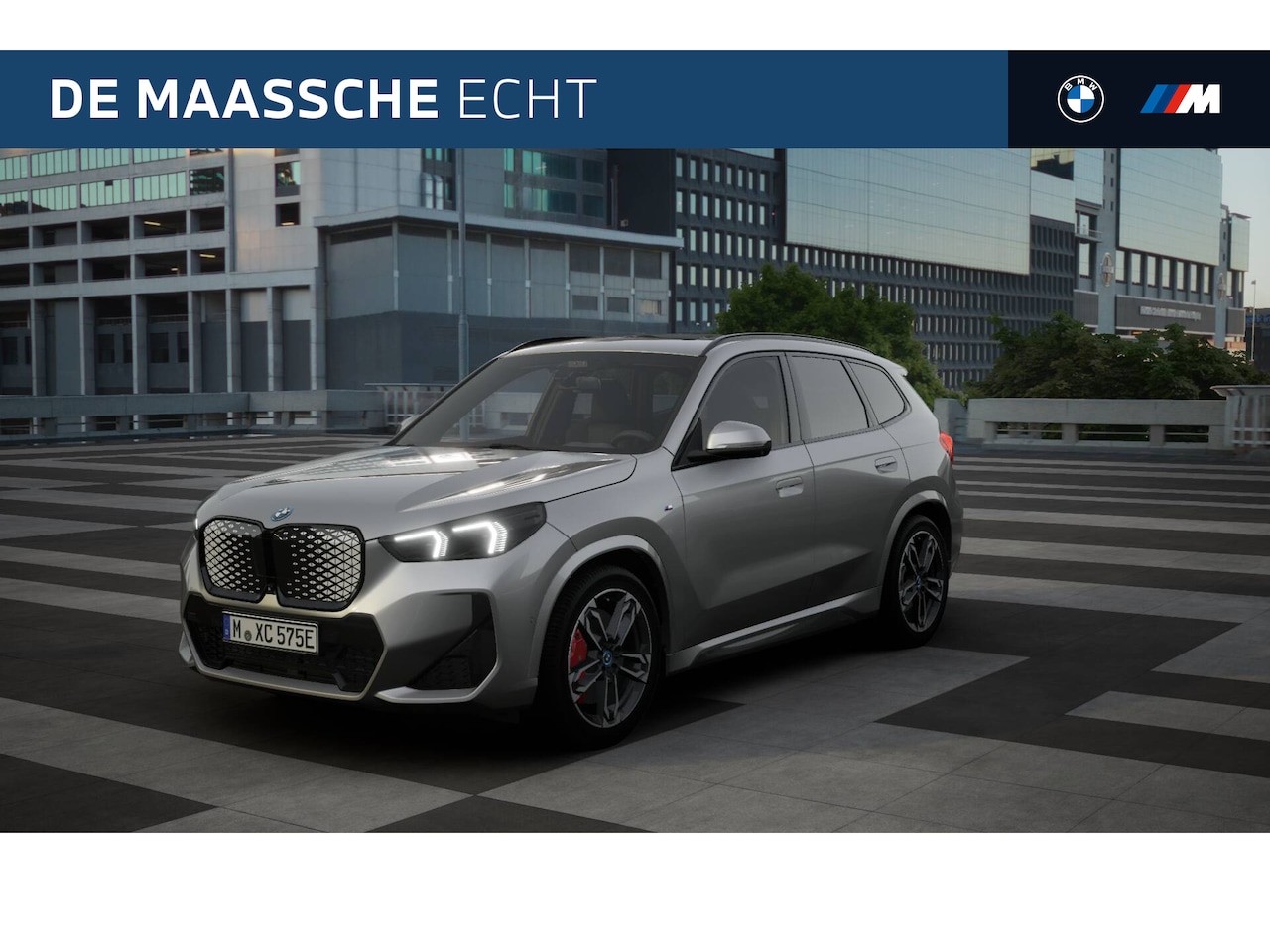 BMW iX1 - eDrive20 M Sport / Panoramadak / Trekhaak / Sportstoelen / M Adaptief onderstel / Stoelver - AutoWereld.nl