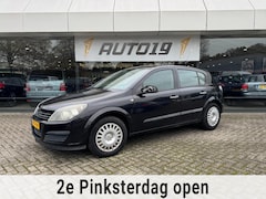 Opel Astra - 1.6 Essentia
